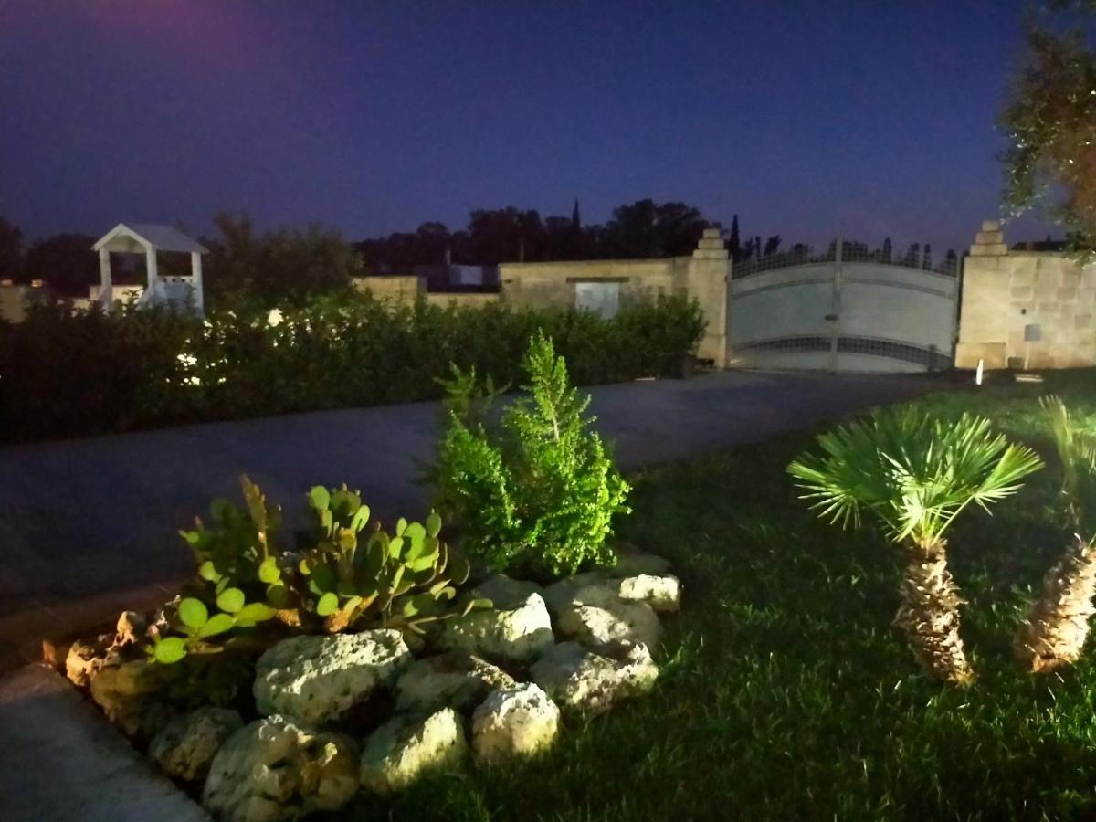 Il Giardino Deluxe Villa Lizzanello Eksteriør bilde