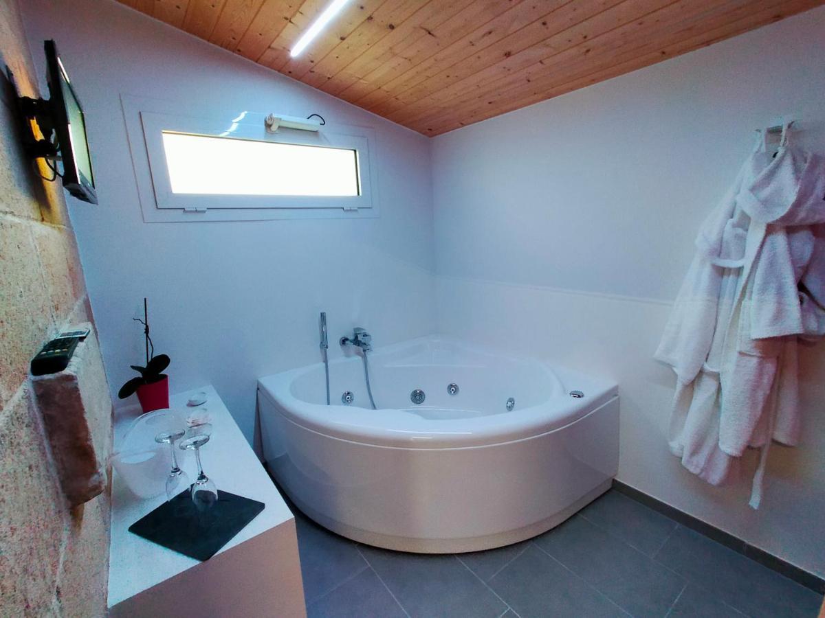 Il Giardino Deluxe Villa Lizzanello Eksteriør bilde