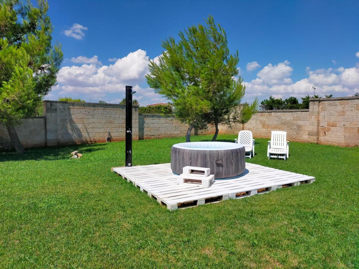Il Giardino Deluxe Villa Lizzanello Eksteriør bilde