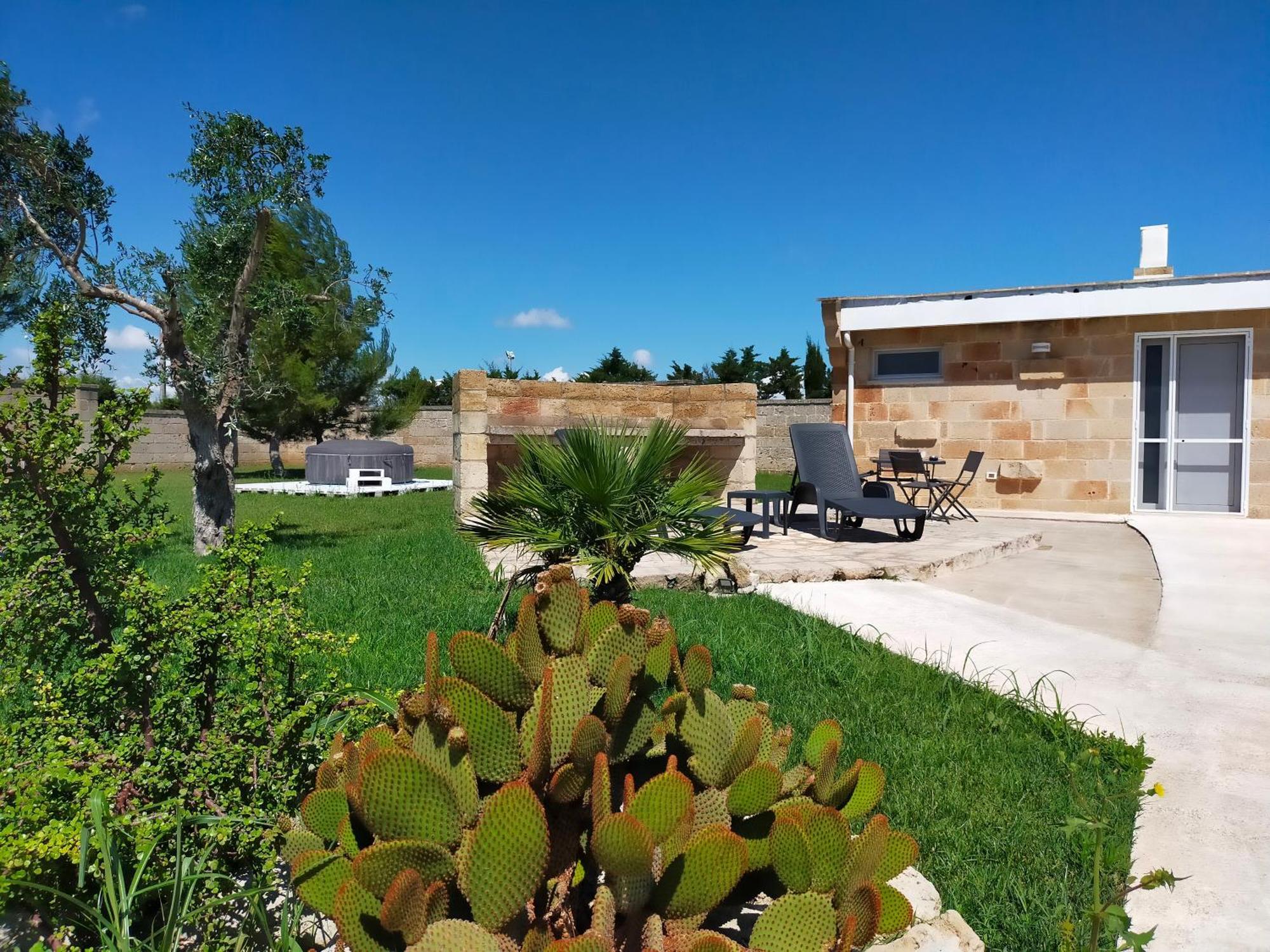 Il Giardino Deluxe Villa Lizzanello Eksteriør bilde